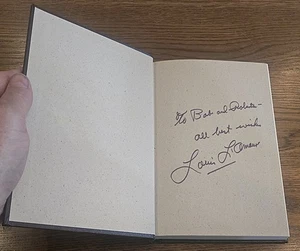Vintage 1986 ~SIGNED~ Louis L'Amour NIGHT OVER THE SOLOMONS Leatherette  1st Pri - Bild 1 von 8