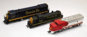 wc Lot of (3) Bachmann,Athearn,AHM Diesel Locomotives SF (1)Dummy DC HO - NO RUN - Picture 1 of 3