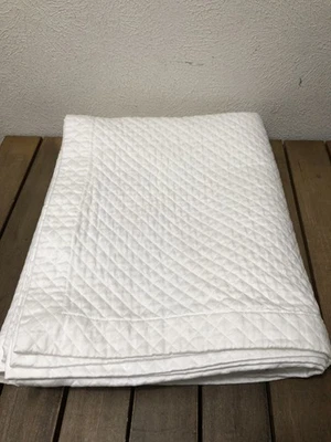 Matouk Matelasse Twin Coverlet White Diamond Cotton Monogram MHS 74x94” EUC - Image 1 of 4