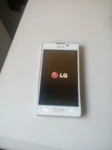 Smartphone LG E460 Optimus L5 II 4GB Blanco Android - Imagen 1 de 6