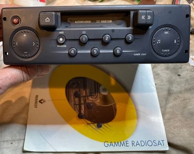 Renault Megane Scenic Autoradio 22DC259/62F + Code + Anleitung Funktionsfähig - Bild 1 von 4