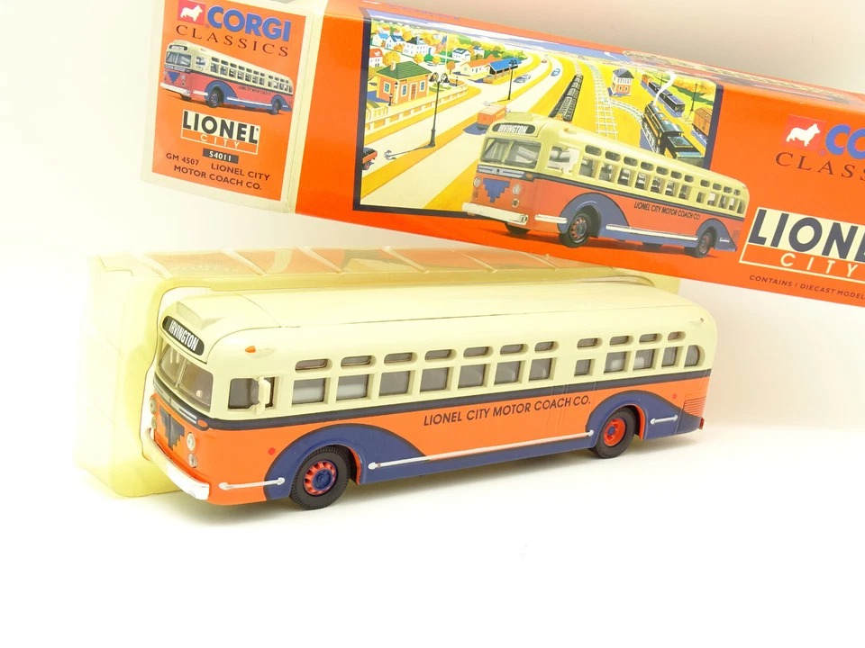Corgi 1/50 - Autobus GM GENERAL MOTORS 4507 Lionel City Motor Coach Co - Immagine 1 di 1