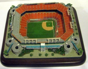 Pro Player Stadium Miami Marlins Mini Replica by Danbury Mint - Picture 1 of 1