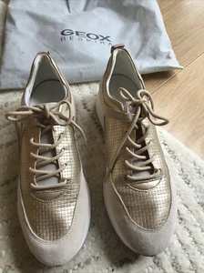 Geox Ladies Respira Trainers UK 7 EU 40 VGC Gold And Cream Dust bag - Imagen 1 de 11