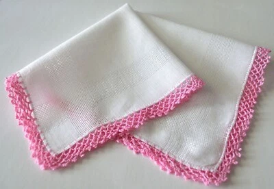 VINTAGE HANKY WHITE & PINK GEOMETRIC HAND CROCHET EDGING PUNCHWORK DESIGN FABRIC - Image 1 of 4