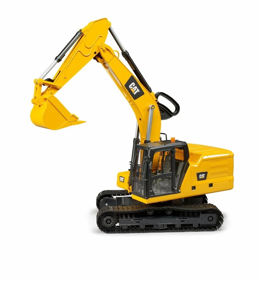 Bruder 02484 CAT Excavator