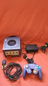 Game Cube-Console-Viola-Pal - Imagen 1 de 2