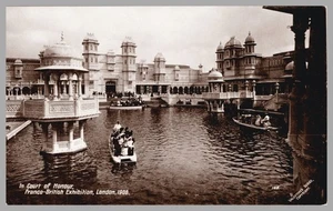 Court of Honour RPPC Franco-British Exhibition London 1908 Valentine's Postcard - Picture 1 of 2