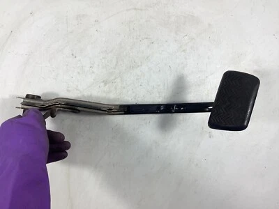 2010 - 2015 Toyota Prius Brake Pedal Assembly 47121-42010 OEM . - Image 1 of 4