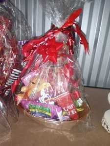 Valentine's Day Gift Basket Set   - Picture 1 of 3