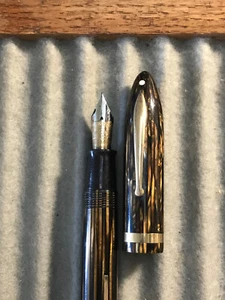 Sheaffer Oversized Balance pen, near mint condition, gold stripes - Picture 1 of 7