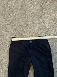 Damen DKNY Jeans schwarz kurze kurze Hose Größe 12 Caprihosen - Bild 1 von 7