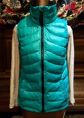 Guess Wind Breaker 光泽 Puffer 温暖滑雪度假村 性感 高背心 针织 弹力上衣 M — 第 1/4 张图片