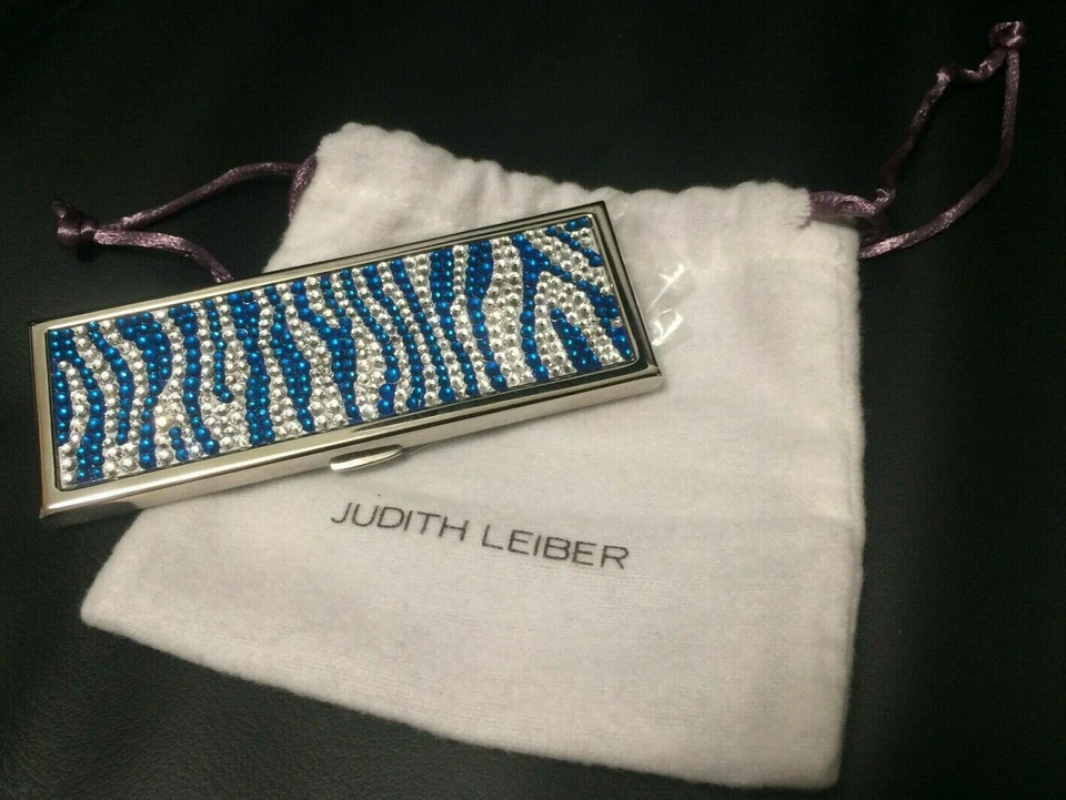 Nuevo en caja Judith Lieber Neiman Marcus Target Cristal Compacto Espejo Azul Estampado Cebra  Foto 1 de 4