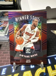 2023-24 DONRUSS OPTIC DWYANE WADE WINNER STAYS PURPLE HOLO PRIZM MIAMI HEAT - Foto 1 di 2