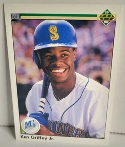 1990 Upper Deck Ken Griffey Jr (Spell Error - "Simultaniously")    - Picture 1 of 2
