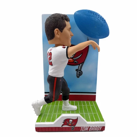 Tom Brady Tampa Bay Buccaneers Action Pose Light Up Ball Bobblehead NFL Cover