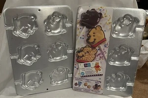 2 Wilton Winnie Pooh Leckerli Pfanne Cookie Cake Pop Lutscher Form Disney Vintage Neu - Bild 1 von 6