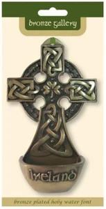 Bronze Wall Hanging Holy Water Font Shamrock Celtic Weaves Design 15.5cm x 9cm - Picture 1 of 2