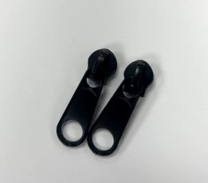 Black No8 Spare Zip Pullers Zippers Runners For NYLON coil ZIPPER Size #8 - Picture 1 of 2
