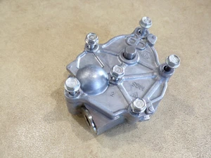 Honda NC750x engine oil pump in VGC 14 15 16 17 - Picture 1 of 2