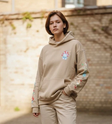 Sudadera con capucha de hongo Hello Kitty para niñas Forever 21 Talla marrón 11/12 Foto 1 de 4