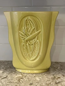 RED WING POTTERY Vase : Belle Kogan Tropicana B2000 Chartreuse / Dark Green - Picture 1 of 10