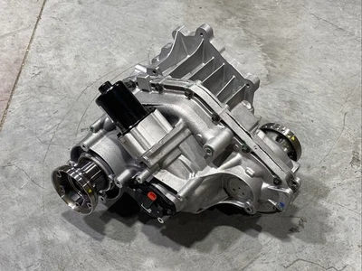 MOPAR 68370968AB TRANSFER CASE FOR 2011-2023 JEEP GRAND CHEROKEE DODGE DURANGO - Image 1 of 4