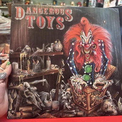 Dangerous Toys - Dangerous Toys / 1st Press Excellent - 1989 - FC 45031 US Foto 1 de 4