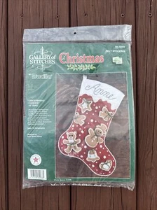 Vtg Christmas Bucilla Felt Stocking Gingerbread Cookie Gallery Of Stitches 32963 - Picture 1 of 2