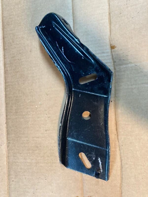 1970 Chevrolet Chevelle Elcamino Front Bumper Bracket item#2ab - Imagem 1 de 4