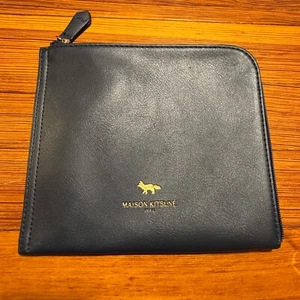 Maison Kitsune PARIS JAL Navy Blue FOX Mountain inside Amenity Travel Bag Pouch - Picture 1 of 3