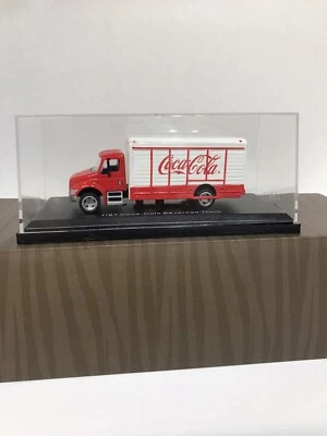 Coca-Cola  Beverage Truck Red And White 1/87 Diecast Model By Motorcity Classics - Image 1 of 4