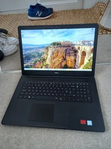 Dell Inspiron 17" Intel Core i5-8265U 16Gb RAM 256Gb NVMe 1Tb HDD Win 11 Radeon - Afbeelding 1 van 14