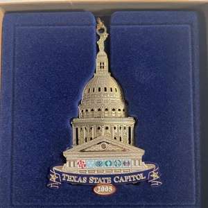 2005 TEXAS CAPITOL ORNAMENT – Texas State Capitol -  Box & Pamphlet New Brass - Picture 1 of 4
