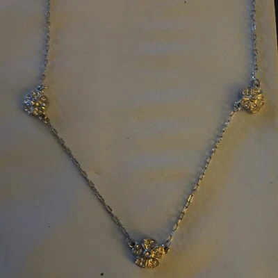 Colar tri margarida cor prata NY & CO - Imagem 1 de 4