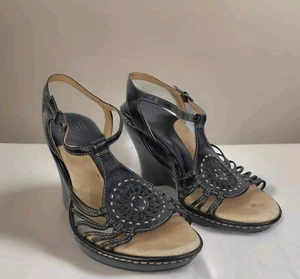 SANDALIAS DE TACÓN MEDALLÓN DE CUERO CON TIRAS SOFFT PARA MUJER EE. UU. 6,5 M "SEE THRU WEDGE" - Imagen 1 de 24