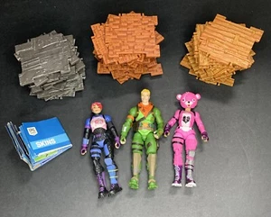 Fortnite Action Figure & Wall Lot Of 39  - Picture 1 of 4