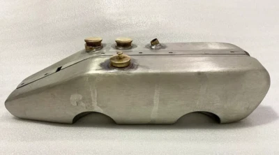 TANQUE DE GASOLINA Y TAPAS PARA HARLEY DAVIDSON SERIE J & F 1922 A 1924, ESTAÑADO Foto 1 de 4