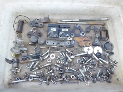 Kawasaki KZ550C LTD 1981 K434-2) pernos de bicicleta varios piezas soportes soportes  Foto 1 de 4