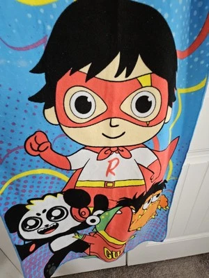 Toalla de baño/playa Ryan's World 23 X 50 pulgadas Moe Combo Panda Gus Foto 1 de 4