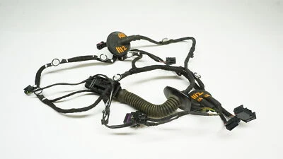 Дверной ремень правый задний 8R0971688D 2014 Audi SQ5 - Изображение 1 из 3