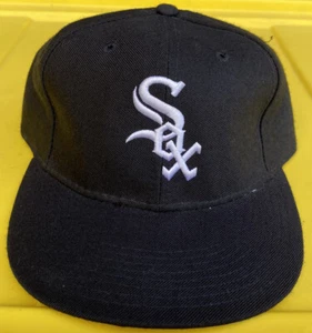 De colección años 90 Medias Blancas de Chicago Nueva Era Grandes Ligas Modelo Profesional Sombrero Gorra Talla 7 1/2 - Imagen 1 de 10
