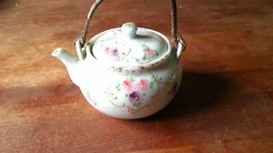 Antique Chinese porcelain tea pot 1800s hand painted not meant for sale. - Picture 1 of 9