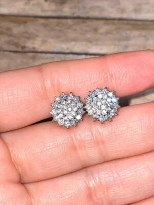 Pendiente trasero con tornillo de cristal claro Vvs con acabado dorado 14kt W UNISEX Foto 1 de 4