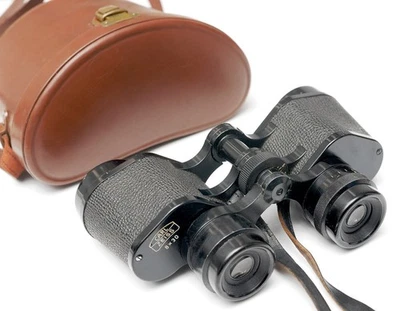 Carl Zeiss Fernglas 8x30 ++ Fern-Glas Made in Germany ++ mit Lederköcher ++ - Bild 1 von 2