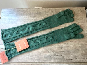 LORO PIANA Green Baby Cashmere Cable Knit Long Gloves. SZ Medium - Picture 1 of 8