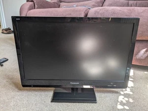 Panasonic Viera TX-L24X5B TV Television PC Monitor With Power Cable And Remote - Picture 1 of 6