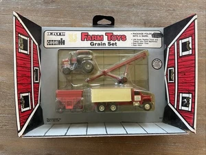 ERTL Case IH Farm Toys Grain Set 1/64 Scale Vintage 1987 Set # 3077 Original Box - Picture 1 of 12