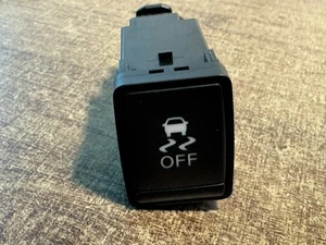 Nissan Qashqai J11 2016 Traction Control Switch 083492 Free Delivery #4 - Picture 1 of 3